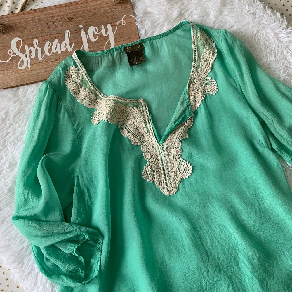 SALE 3/$20☀️ Fei Anthropologie Silk Top